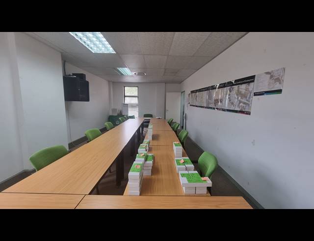 107M² OFFICE FOR SALE IN NELSPRUIT CENTRAL